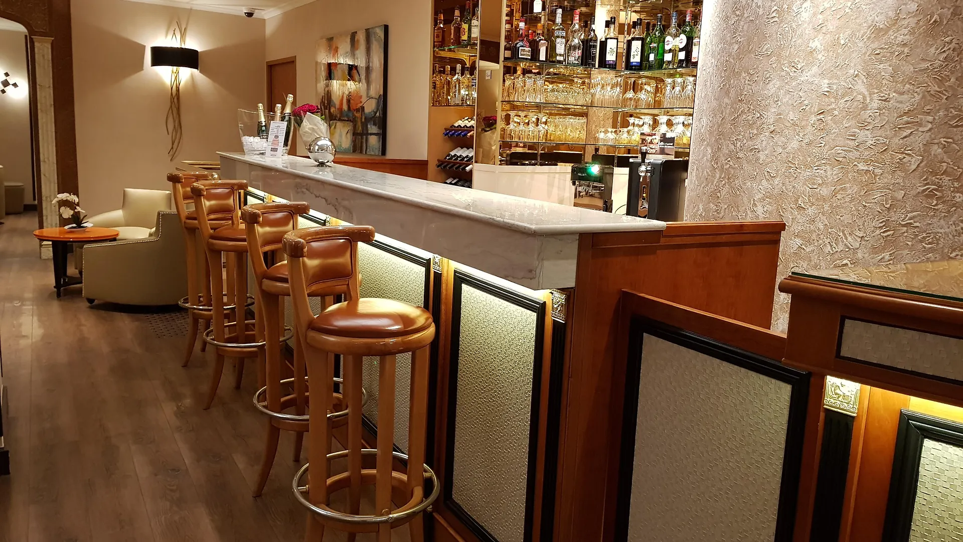 Hotel Champerret Elysees Parijs