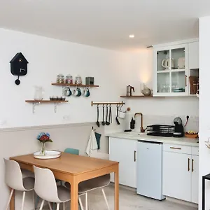  Apartment La Source - Spacieux T2 Au Coeur Du Village, A 5min Des Plages Frankreich