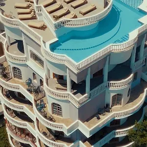 https://monte-cristo-hotel-with-rooftop-pool-by-kanes.albaniahotels.org