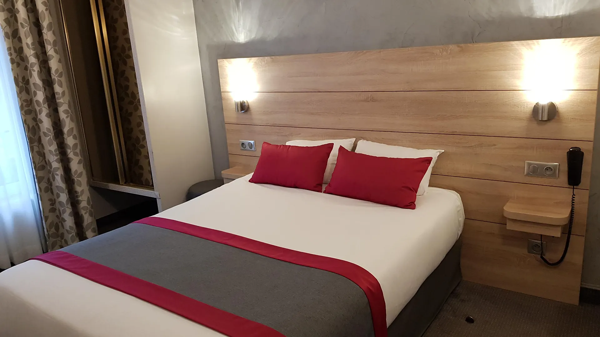 Hotel Champerret Elysees Paris