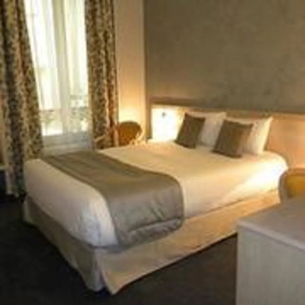 Hotel Champerret Elysees Paris