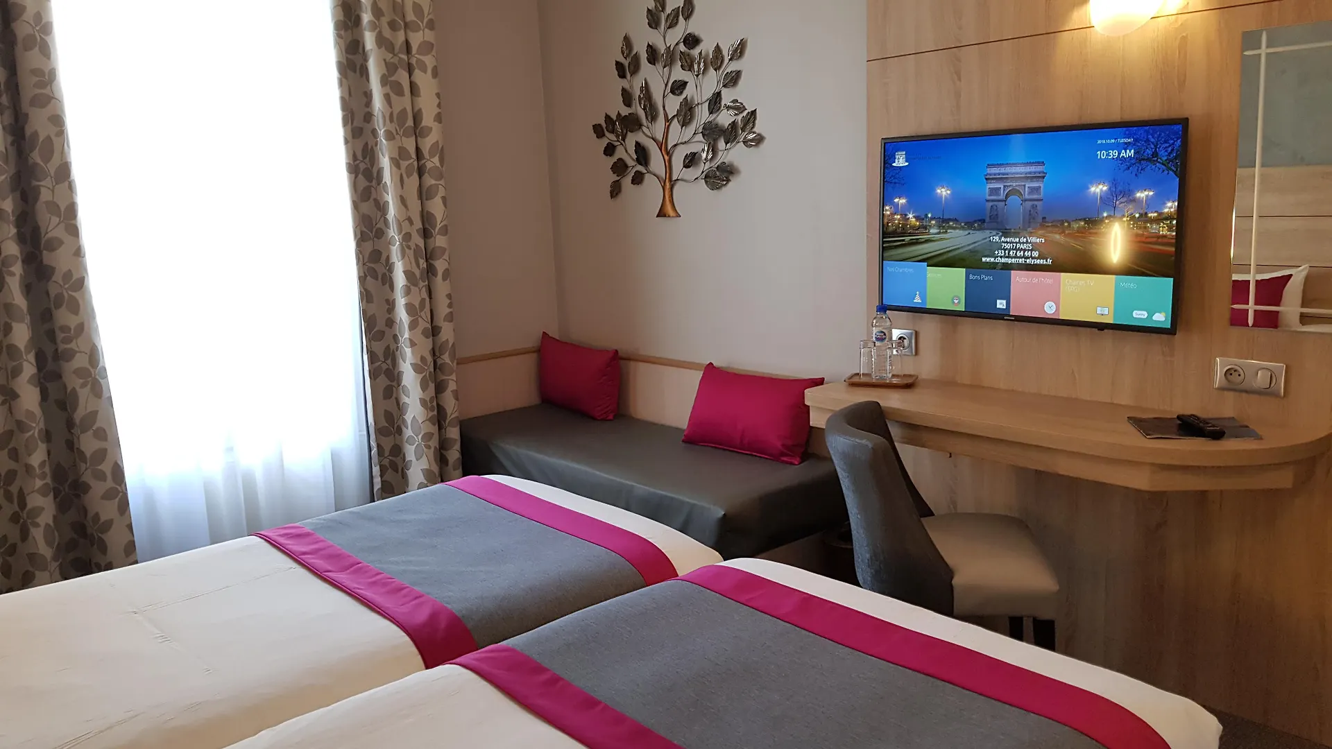 ***  פריז Hotel Champerret Elysees צרפת